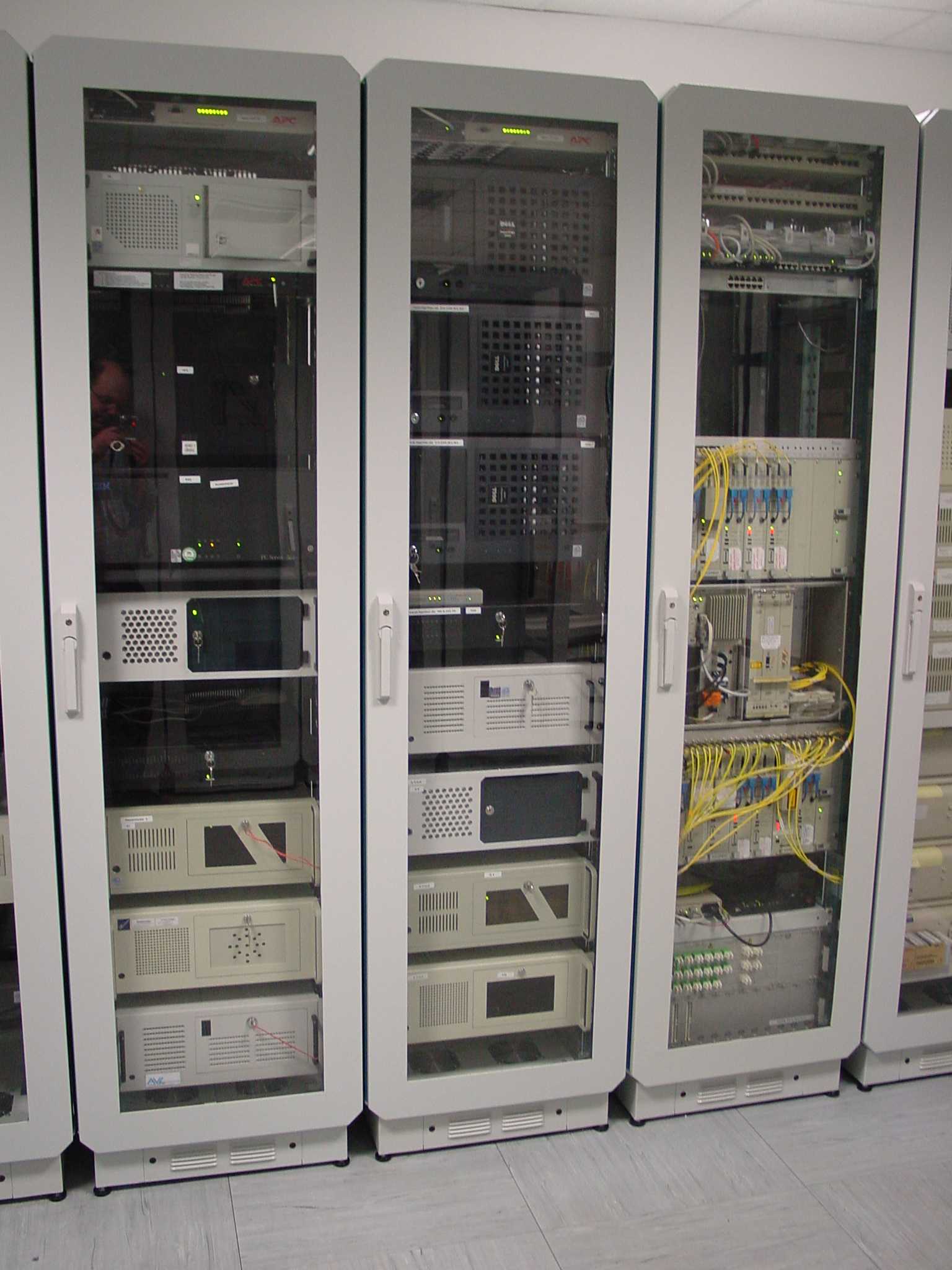 INP Rechenzentrum INP Rechenzentrum 19 Zoll Racks